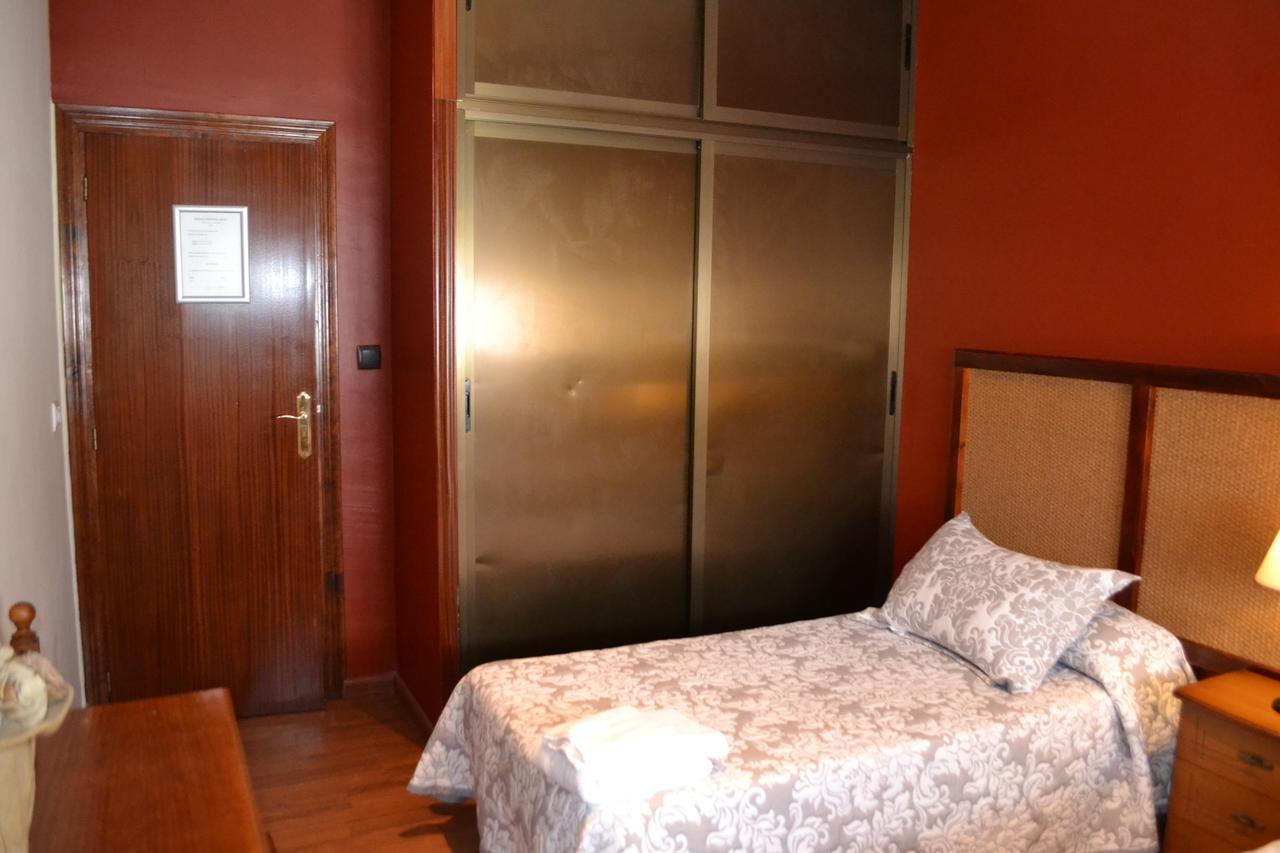Hostal Pension La Ruta Paterna del Campo Eksteriør billede