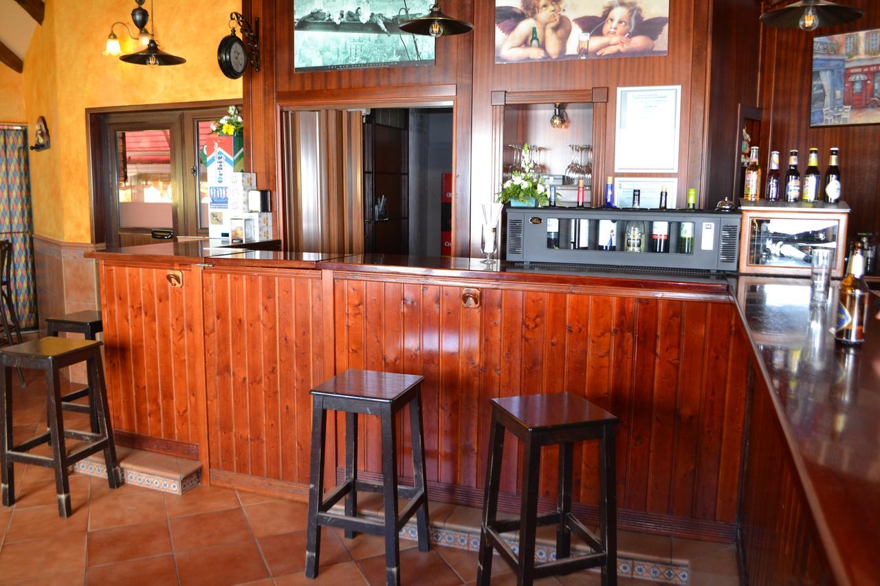 Hostal Pension La Ruta Paterna del Campo Eksteriør billede