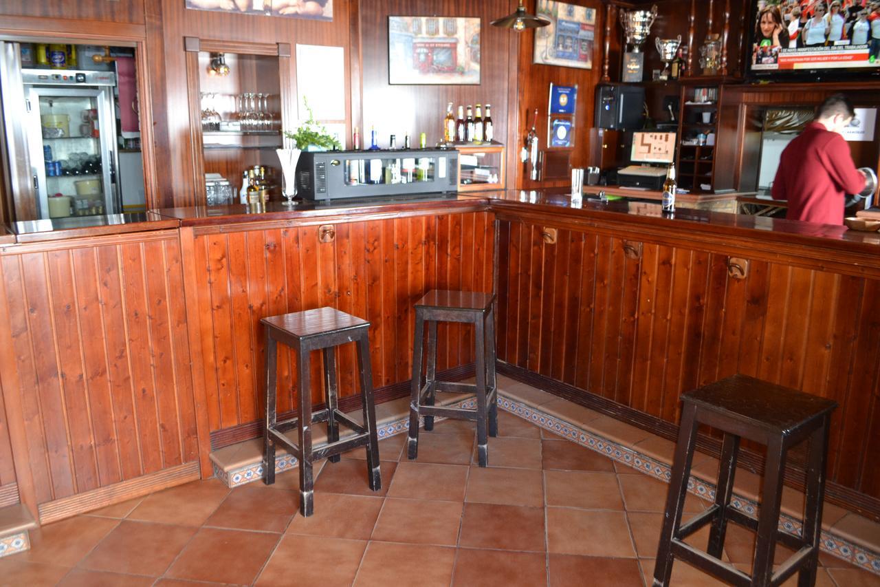 Hostal Pension La Ruta Paterna del Campo Eksteriør billede